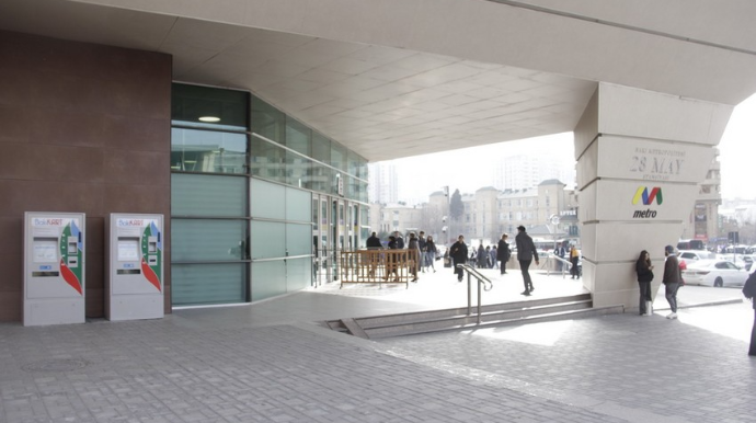 Bakı metrosunda əlavə yükləmə terminalları yerləşdirilib  - FOTO