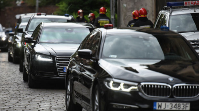 Polşa prezidentinin ofisinə məxsus avtomobildə izləmə cihazı tapıldı