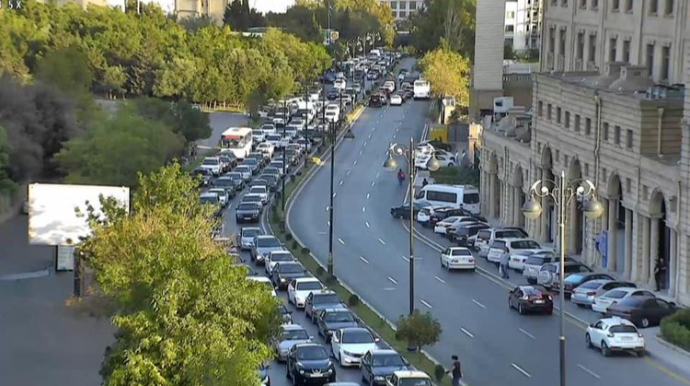 Bakıda nəqliyyat vasitlərinin sayında fantastik ARTIM 