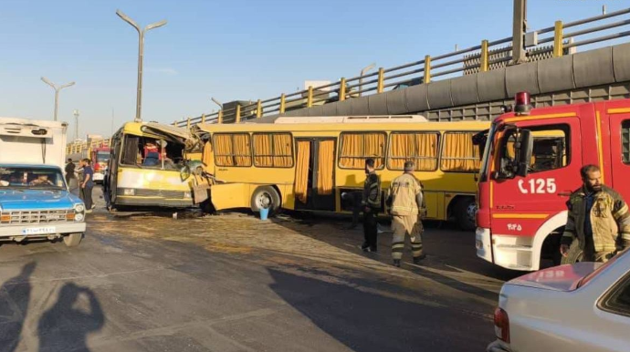 İranda iki avtobus toqquşdu - FOTOLAR 