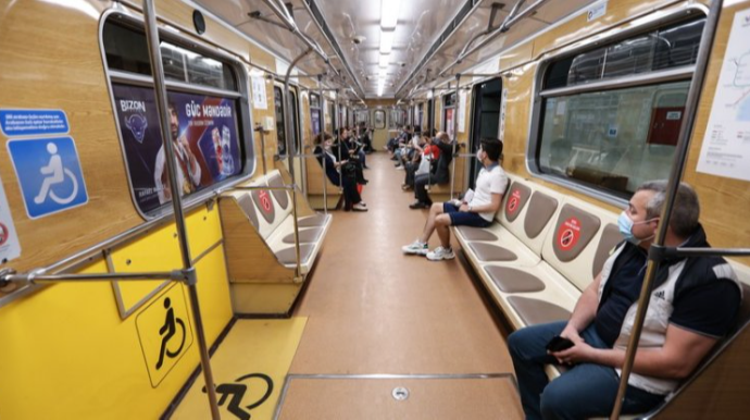 Metroda dezinfeksiya işləri qadağanın götürüləcəyindən xəbər verir? - AÇIQLAMA 