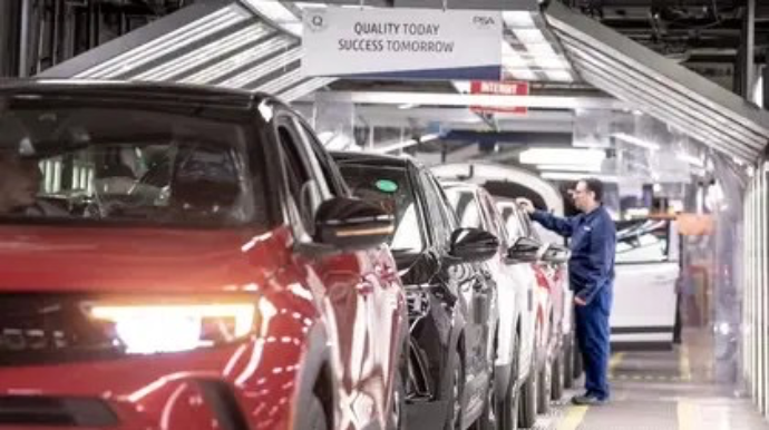 Çinin Avropada qurduğu zavodlarda yerli əhali işləməyəcək 