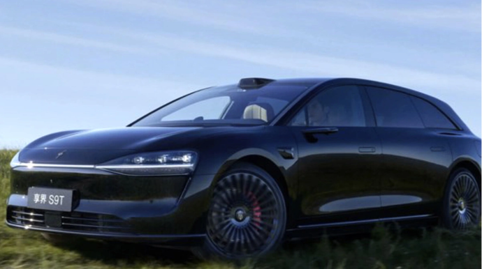 "Huawei" ilk universal avtomobilini təqdim etdi