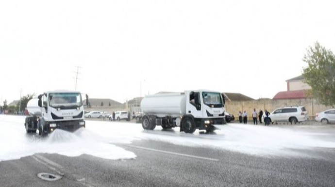 Bu gün Bakının 554 küçəsi yuyuldu   - FOTO