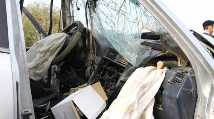 Xırdalanda yük və minik avtomobilləri toqquşub, ölən var 