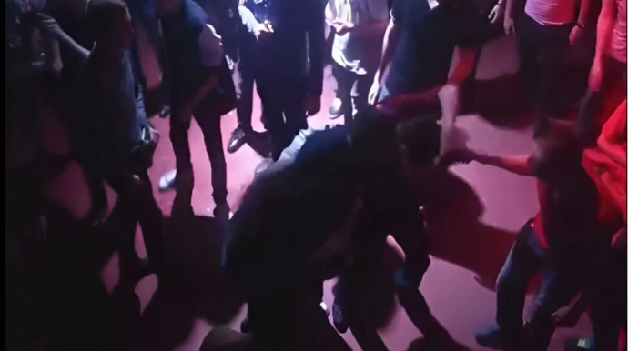 Sabirabadda toyda qan töküldü - Ölən var 