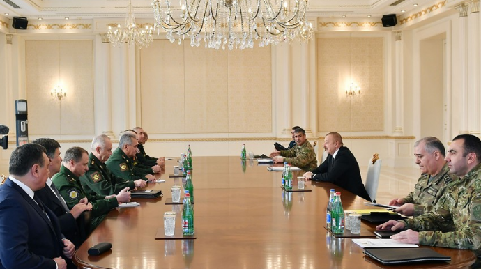 Ильхам Алиев  принял делегацию во главе с министром обороны России   - ФОТО