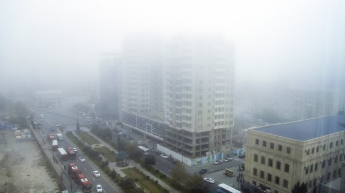 Bakıda dumanlı havanın səbəbi açıqlandı