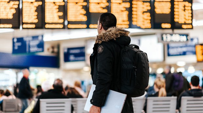 Moskva hava limanlarında 80-dən çox reys təxirə salındı 