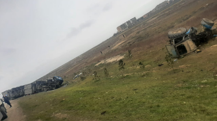 Bakı-Quba yolunda dəhşətli qəza: "TIR"la toqquşan traktorun sürücüsü öldü   - FOTO