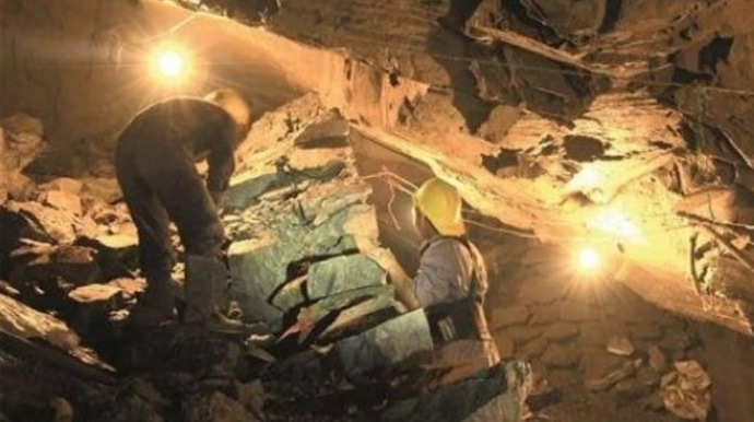 Mədən çökdü - 32 işçi öldü