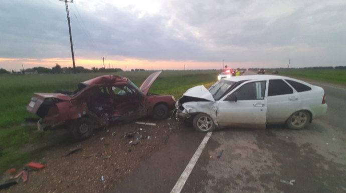 Əks yola çıxan “Hyundai” “Priora" ilə toqquşdu: 3 ölü, 2 ağır yaralı - FOTO 