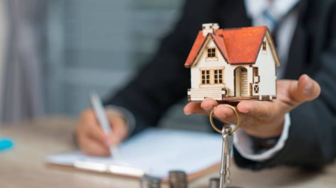 Üzərinə həbs qoyulan əmlakı satmaq üçün 2 ay möhlət veriləcək 