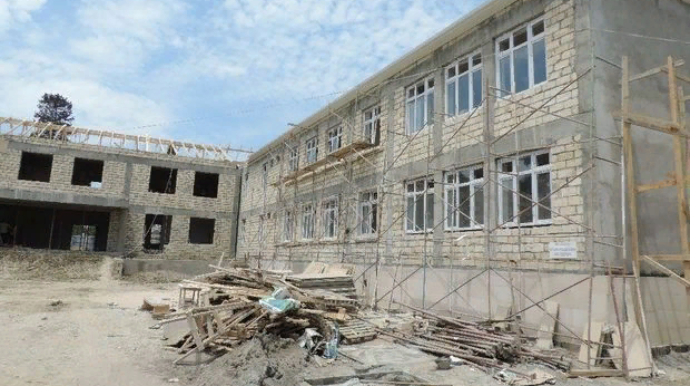 Bakıda yeni məktəb binaları inşa olunur