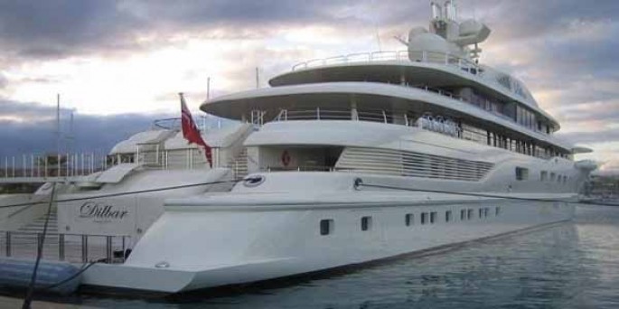 Azərbaycanlı milyarder 436 milyonluq yaxtanı keçmiş həyat yoldaşından geri aldı