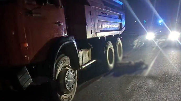 Salyanda "Kamaz" sürüyə çırpıldı - 20 başdan çox xırdabuynuzlu heyvan tələf olub 