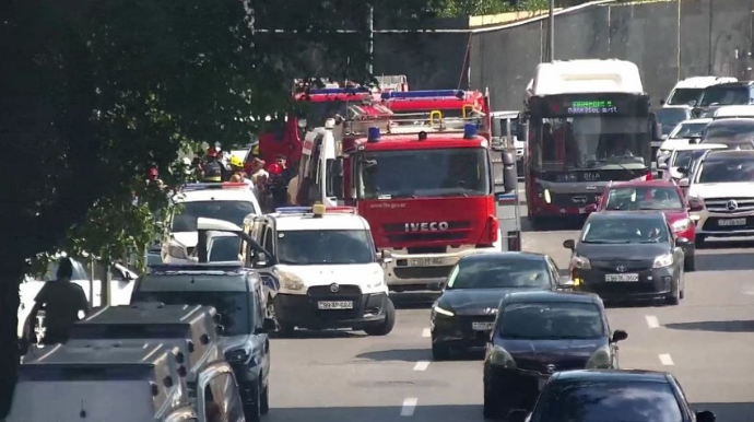 Bakıda yanğına görə yolda sıxlıq yaranıb - FOTO