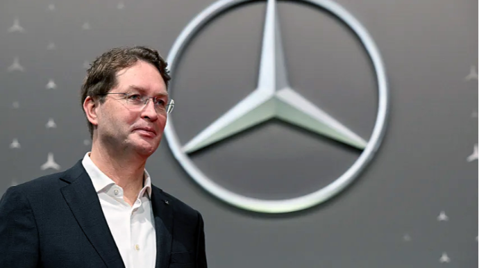 Глава «Mercedes-Benz» призвал инвестировать в развитие аккумуляторной индустрии Европы   - ВИДЕО