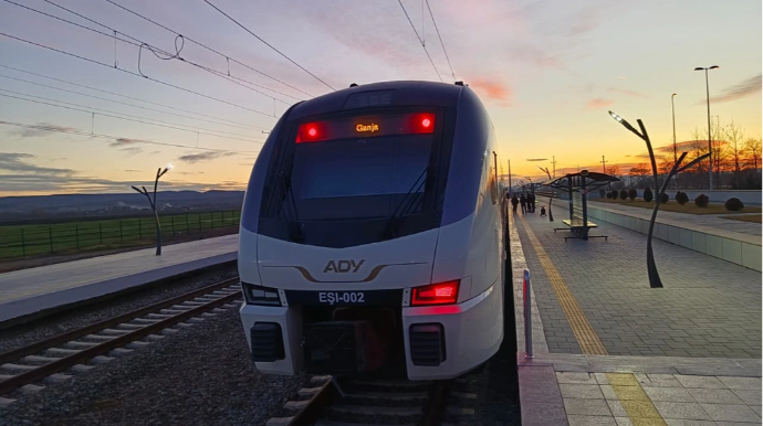 Теперь можно ежедневно ездить из Баку в Габалу и обратно на поезде - ФОТО - ВИДЕО