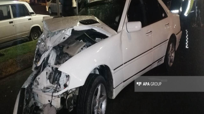 "Mercedes"lə "VAZ-2107" toqquşdu: 4 nəfər...   - FOTO