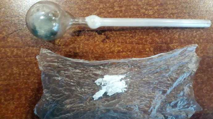 Azərbaycan gömrükçüləri ölkəyə psixotrop maddə idxalının qarşısını alıblar  - FOTO