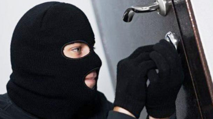 Şirkətdən 9 min manatlıq material oğurlanıb