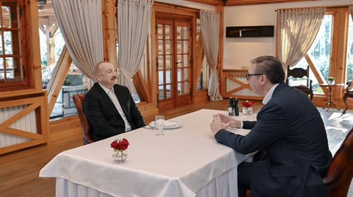 Liderlər səhər yeməyində - FOTOLAR 