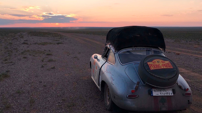Кругосветки на Porsche:  5 историй о безумных путешествиях  
