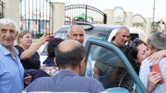 Laçının daha 93 sakini doğma yurda yola salınıb  - FOTO