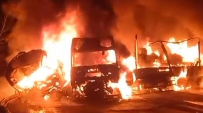 Çelyabinskdə dəhşətli qəza: Sürücü faciəvi şəkildə həlak oldu  - FOTO - VİDEO