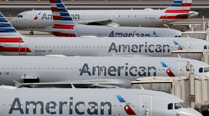 “American Airlines”  pis havaya görə mindən çox uçuşu ləğv edib