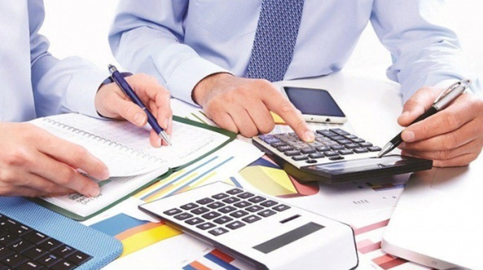 Vergi borcu olan şirkət FHN-nin tenderində necə qalib seçilib? 