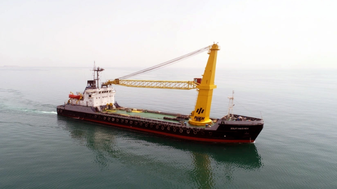 "Zülfi Hacıyev" kran gəmisinin əsaslı təmiri başa çatıb 