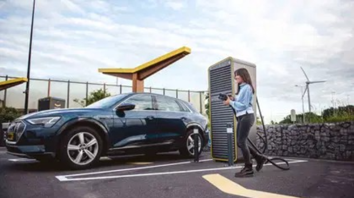 Elektrikdoldurma məntəqələrinin insan səhhətinə təhlükəsi üzə çıxdı – NECƏ QORUNMALI?  