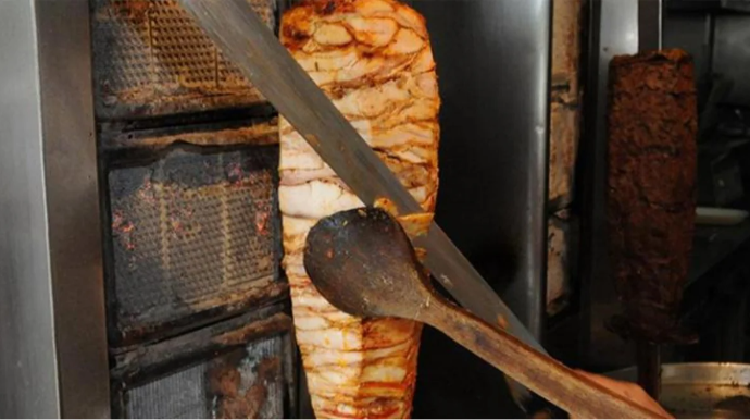 Tərtərdə iki qadın DÖNƏRDƏN ZƏHƏRLƏNDİ