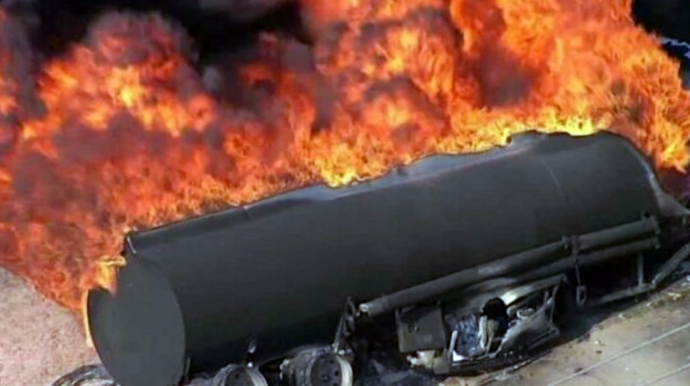 Yanacaq tankeri partladı - 30 ölü 