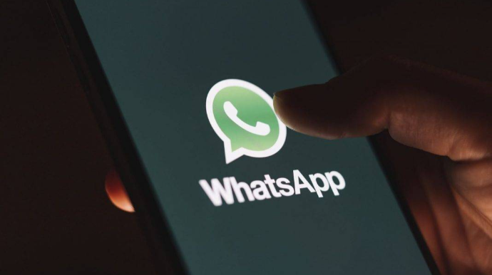 “WhatsApp”da bir cihazdan bir neçə hesabı idarə etmək olacaq 