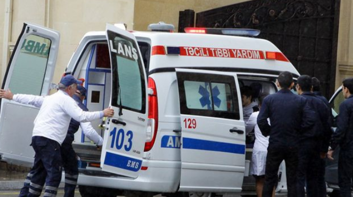 Bakıda sərnişin avtobusdan yıxılaraq xəsarət alıb