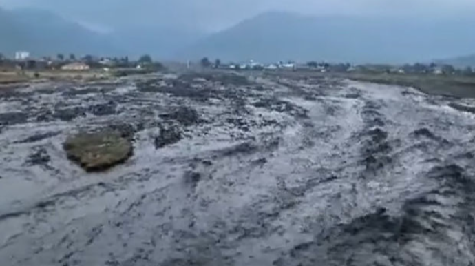 İki rayona sel gəldi, ölən var: Əraziyə helikopter cəlb edildi - VİDEO 