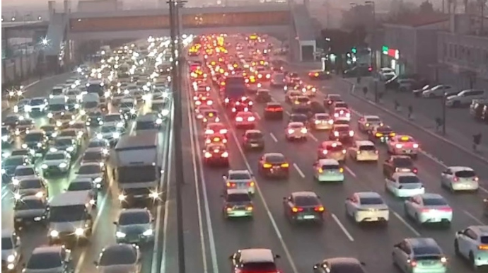 Bu yollarda tıxac var - SİYAHI