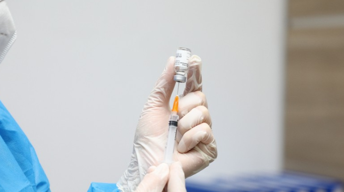 TƏBİB rəsmisi: "Vaksindən sonra alkoqollu içkilər, şokolad qəbul edilməməlidir"