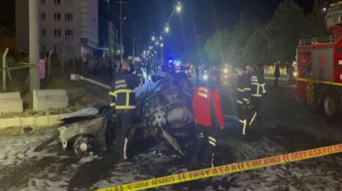 Avtomobildə diri-diri yandılar: 3 ölü 