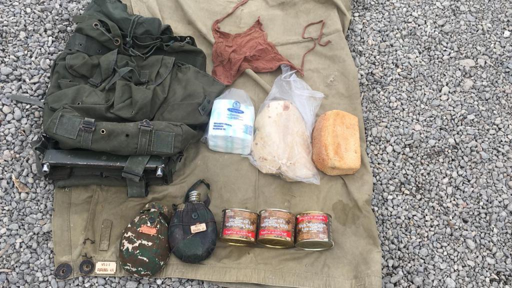 Ermənilər silah-sursatı qoyub qaçdı - Bir əsgərimiz şəhid olub - FOTO