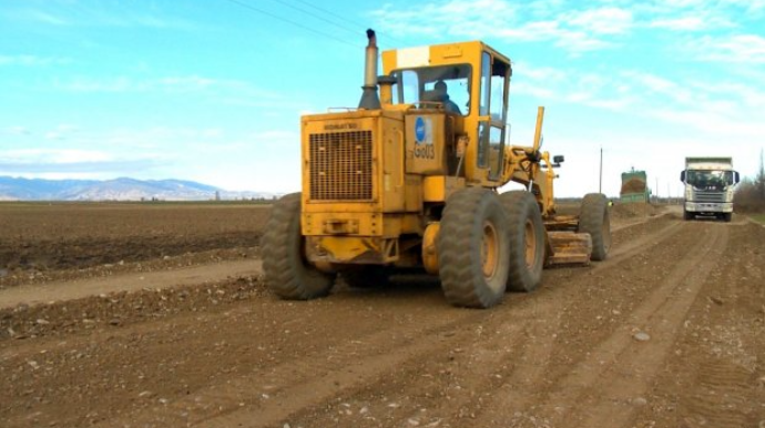Azərbaycan yeni nəqliyyat qovşağına çevirir - Deputat 