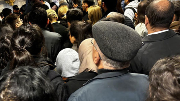 Bakı metrosu bu səhər... - FOTO