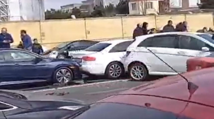 Bakıda 6 maşın bir-birinə çırpıldı  - VİDEO - FOTO