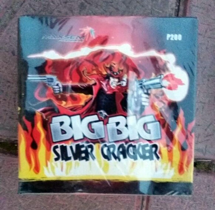 Avtomobildən pirotexniki vasitələr aşkar edilib - FOTO