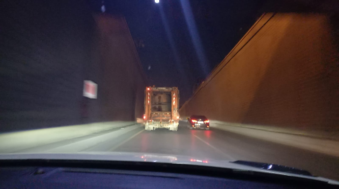 Yola sığmayan sürücülər: köhnə vərdiş, yeni təhlükələr - FOTO