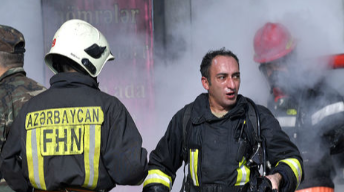 Bakıda hoteldə yanğın olub: Ana və körpəsi xilas edildilər - VİDEO 