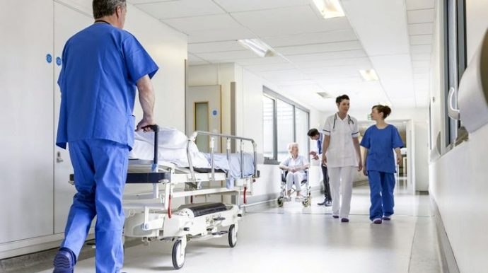 Mingəçevirdə ər arvadına xəsarət yetirdi - Polis şübhəli şəxsi saxladı